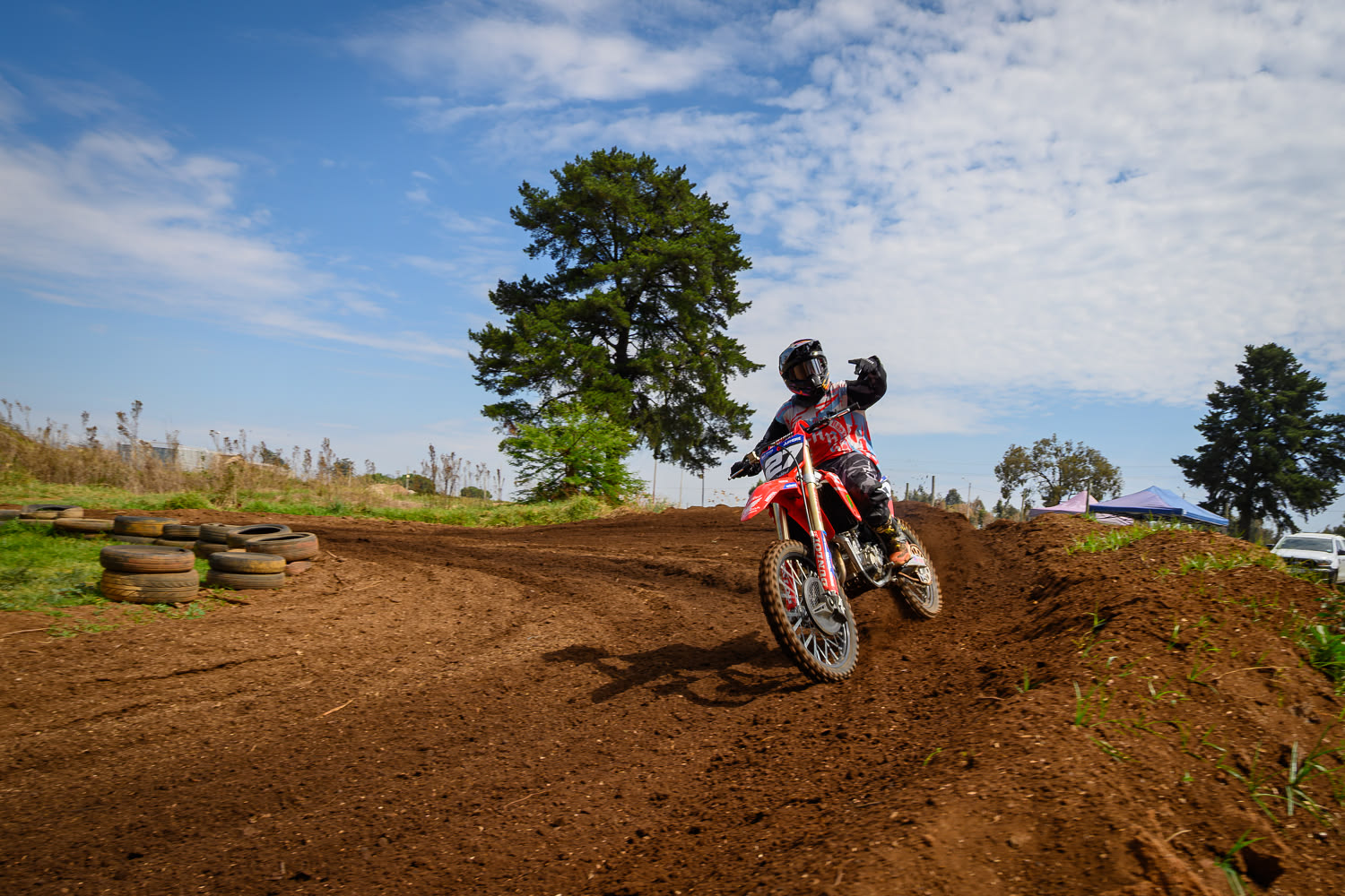 A young talented South African 16 year old🇿🇦 On a Honda crf250r 2026