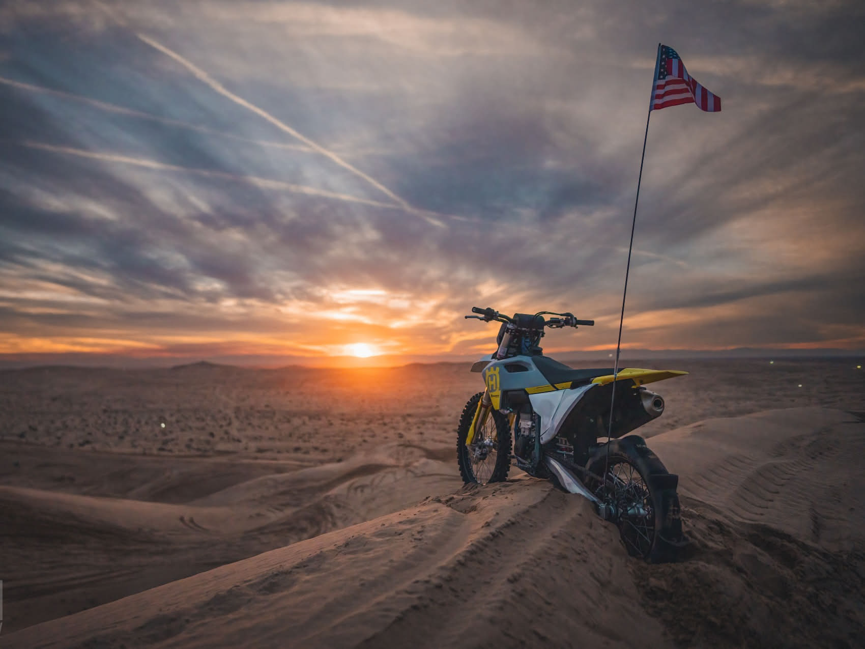 The Future? 2 Stroke vs 4 Stroke vs Electric